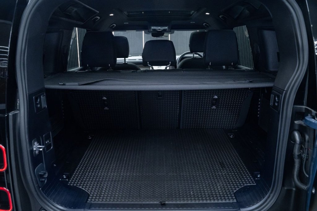 Used Land Rover Defender 2025 for sale - 76291819: Photo 41