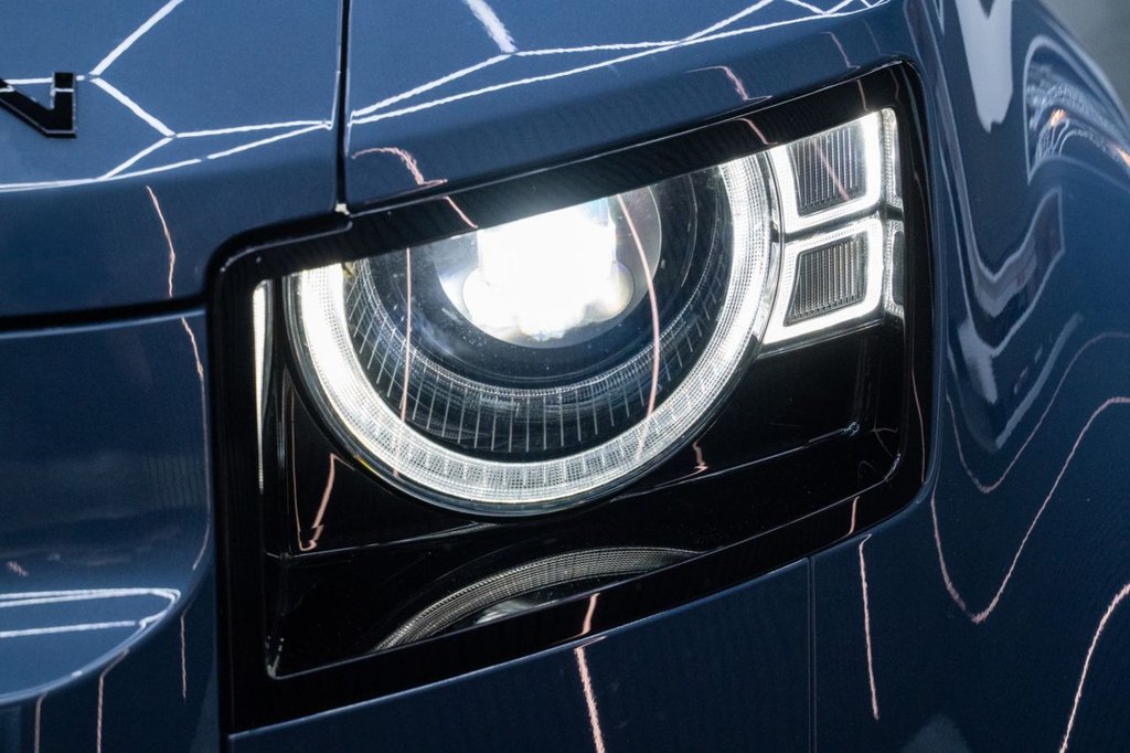 Used Land Rover Defender 2025 for sale - 76291819: Photo 8