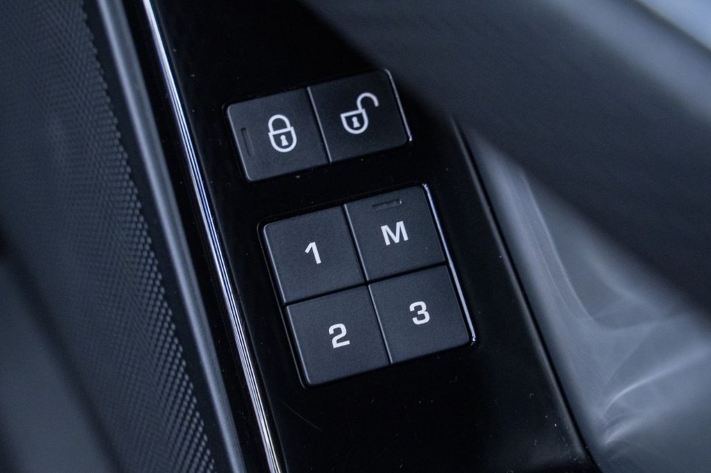 Used Land Rover Range Rover Velar 2018 for sale - 77795062: Photo 18