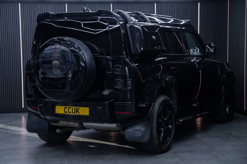 Used Land Rover Defender 2023 for sale - 77672789: Photo 11