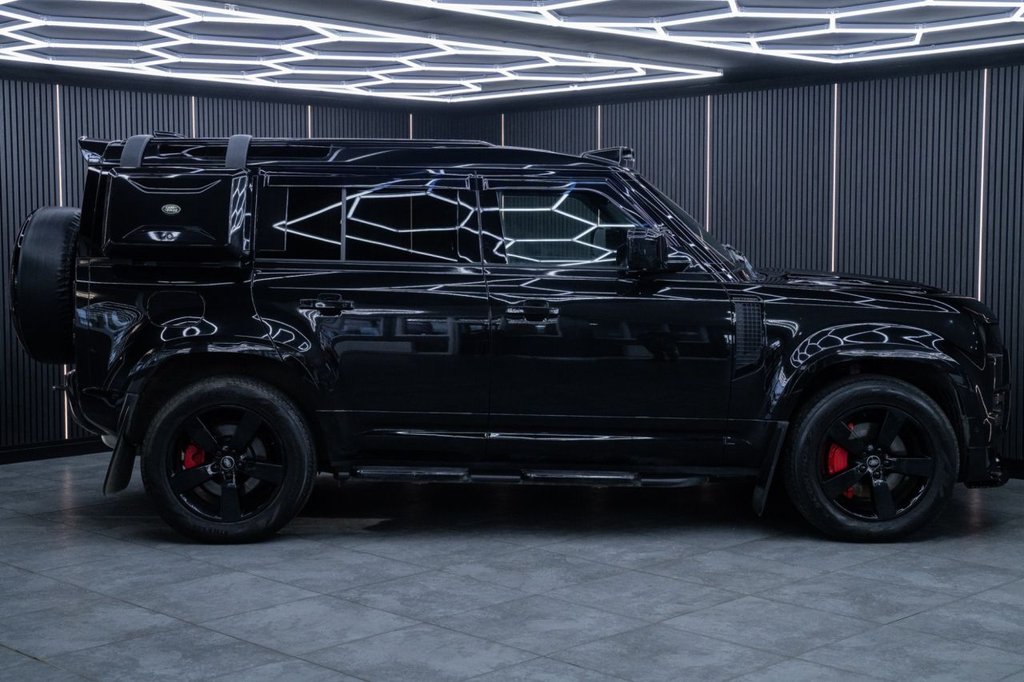 Used Land Rover Defender 2023 for sale - 77672789: Photo 14