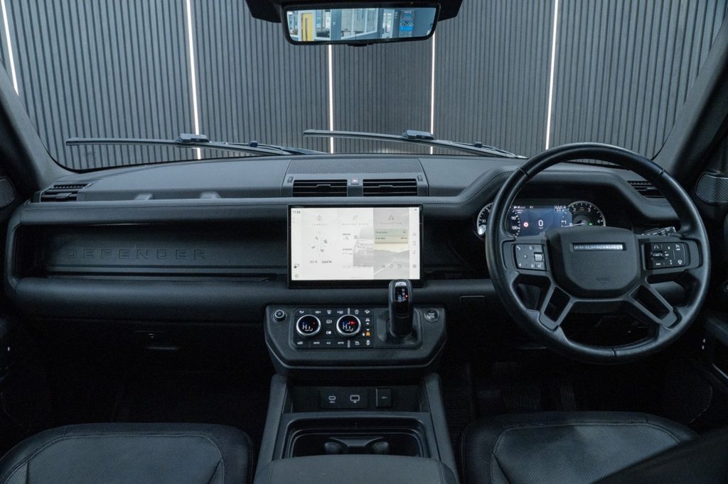 Used Land Rover Defender 2023 for sale - 77672789: Photo 15
