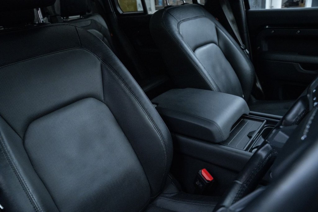 Used Land Rover Defender 2023 for sale - 77672789: Photo 18
