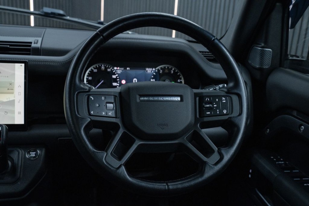Used Land Rover Defender 2023 for sale - 77672789: Photo 25