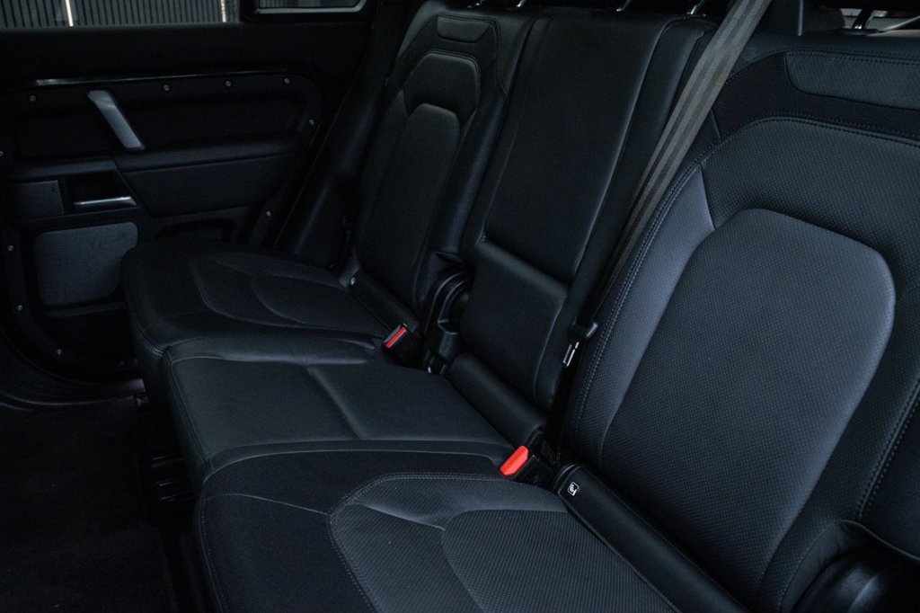 Used Land Rover Defender 2023 for sale - 77672789: Photo 41
