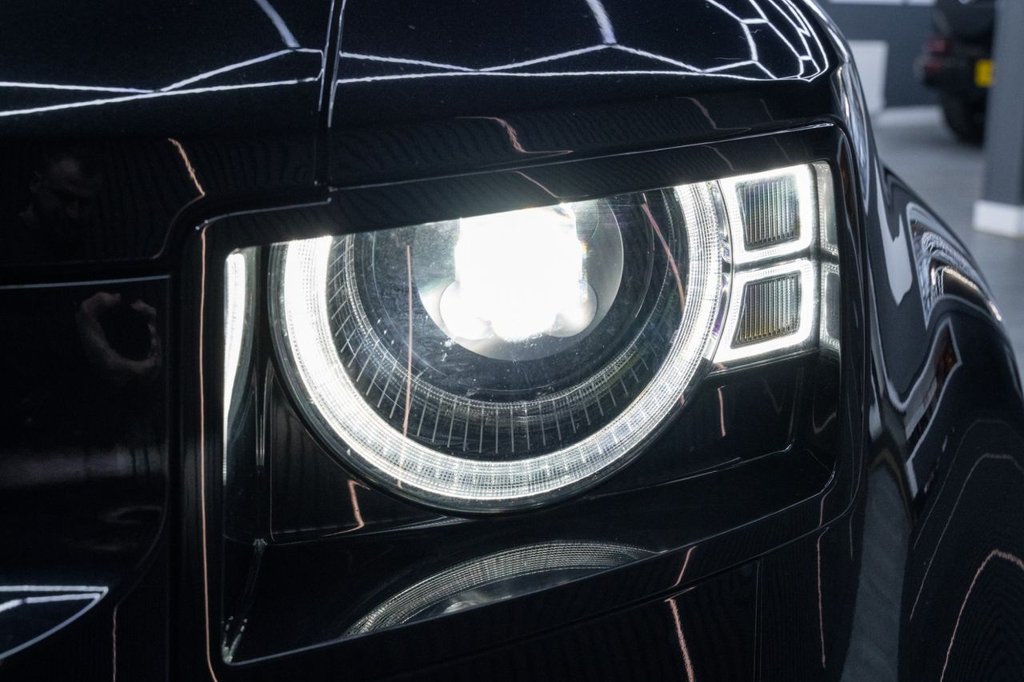 Used Land Rover Defender 2023 for sale - 77672789: Photo 5