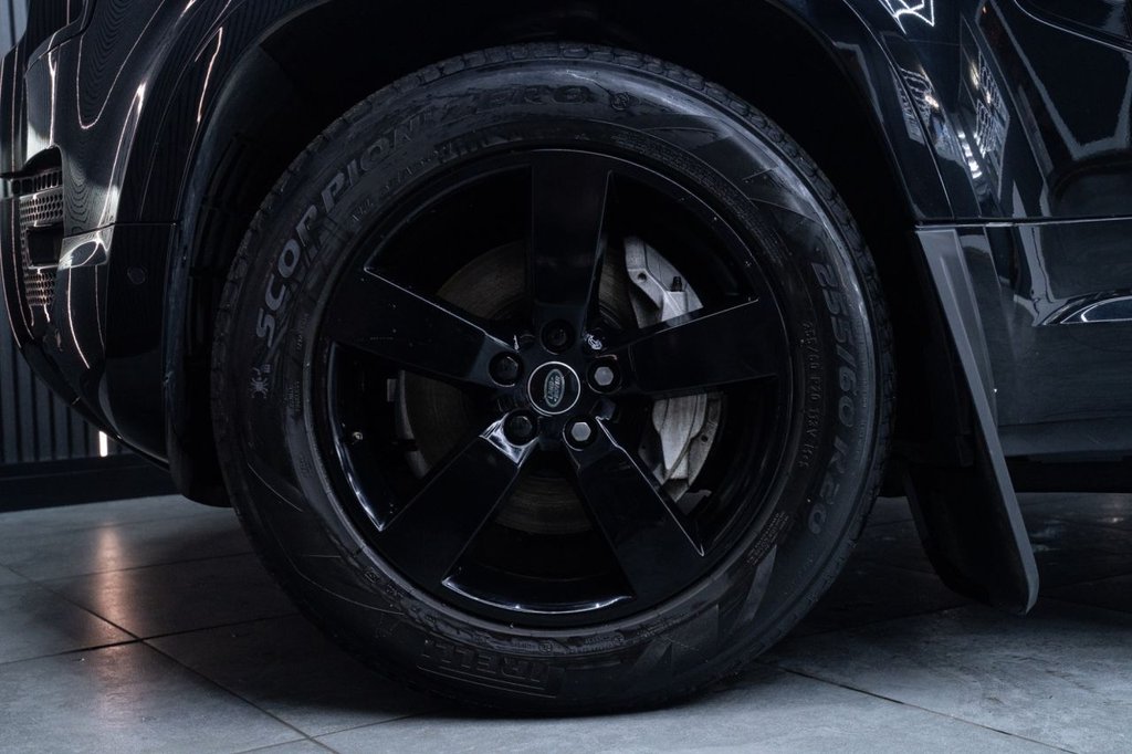 Used Land Rover Defender 2023 for sale - 77672789: Photo 6