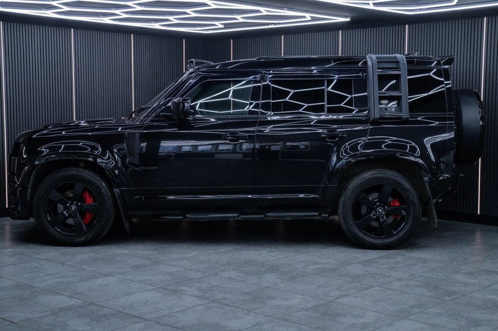 Used Land Rover Defender 2023 for sale - 77672789: Photo 7