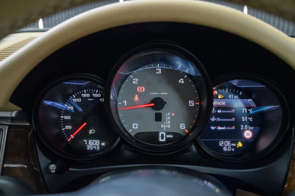 Used Porsche Macan 2014 for sale - 76105465: Photo 26