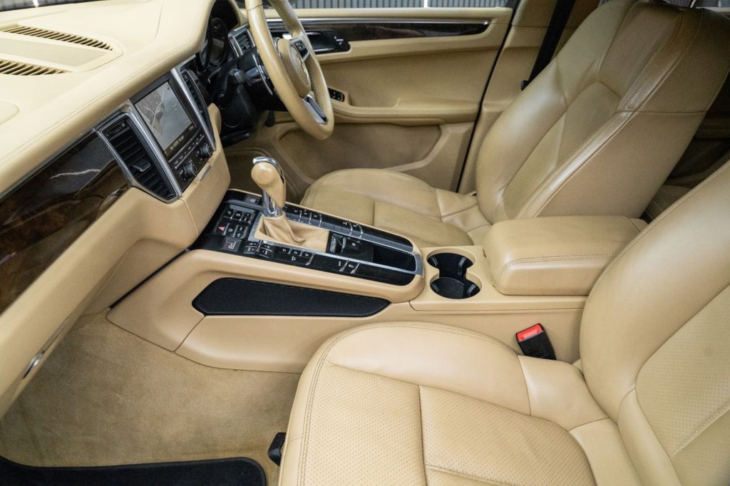Used Porsche Macan 2014 for sale - 76105465: Photo 30