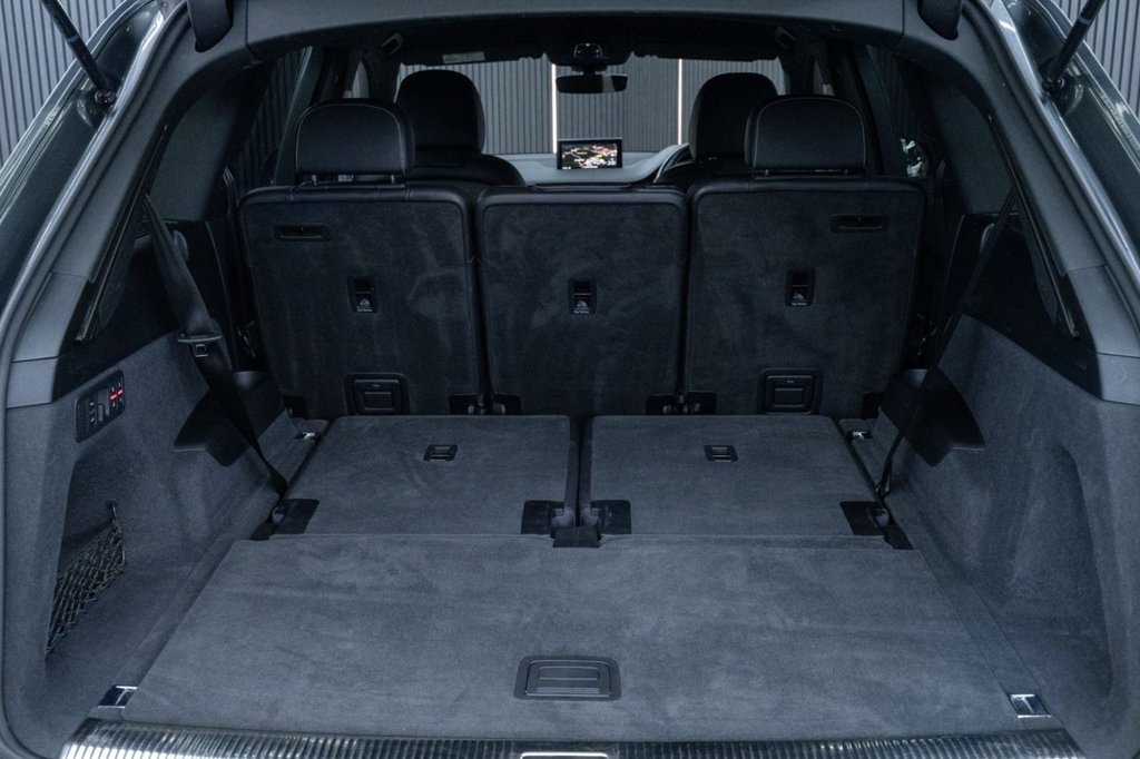 Used Audi Q7 2017 for sale - 76820849: Photo 42