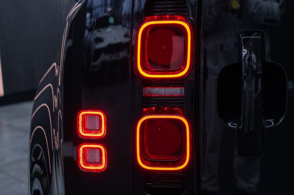 Used Land Rover Defender 2021 for sale - 77572123: Photo 11