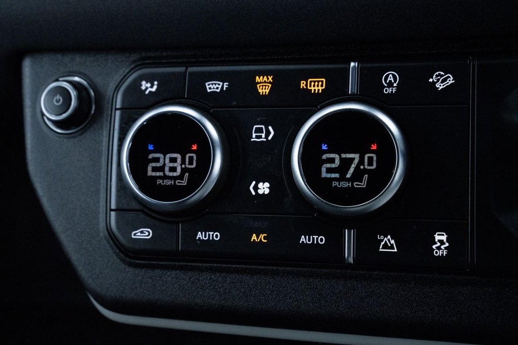 Used Land Rover Defender 2021 for sale - 77572123: Photo 26