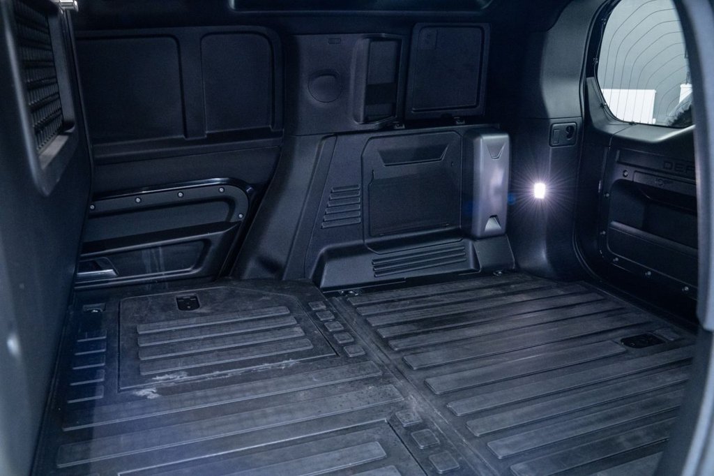 Used Land Rover Defender 2021 for sale - 77572123: Photo 30