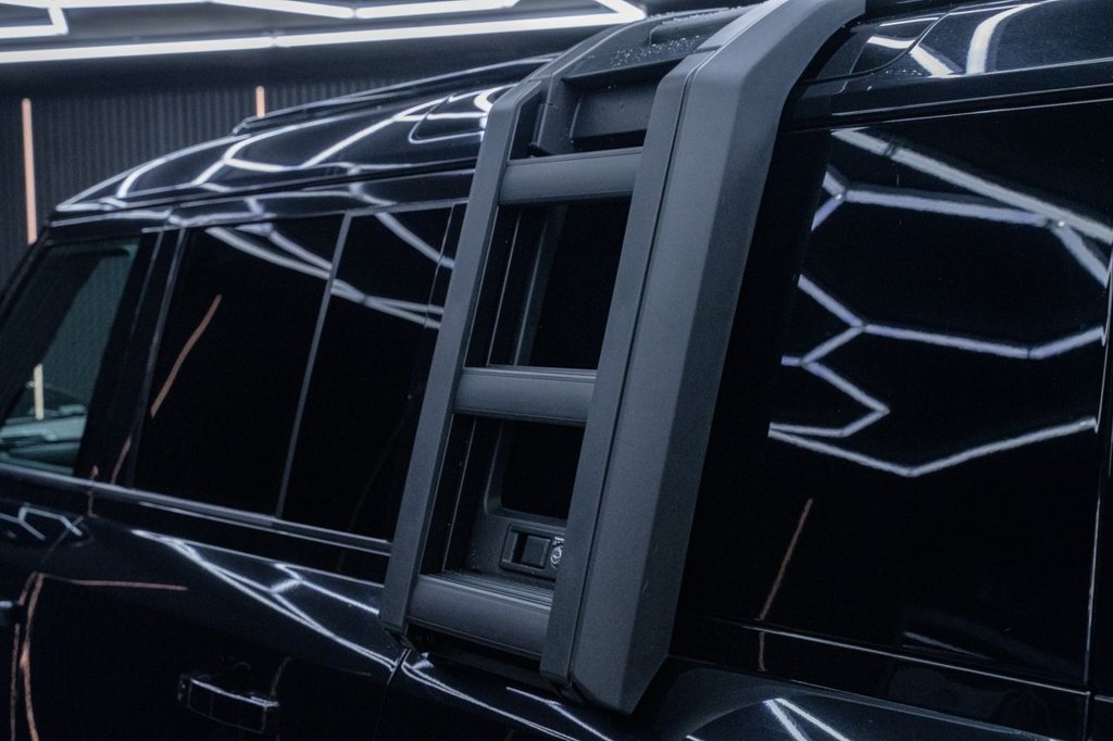 Used Land Rover Defender 2021 for sale - 77572123: Photo 7