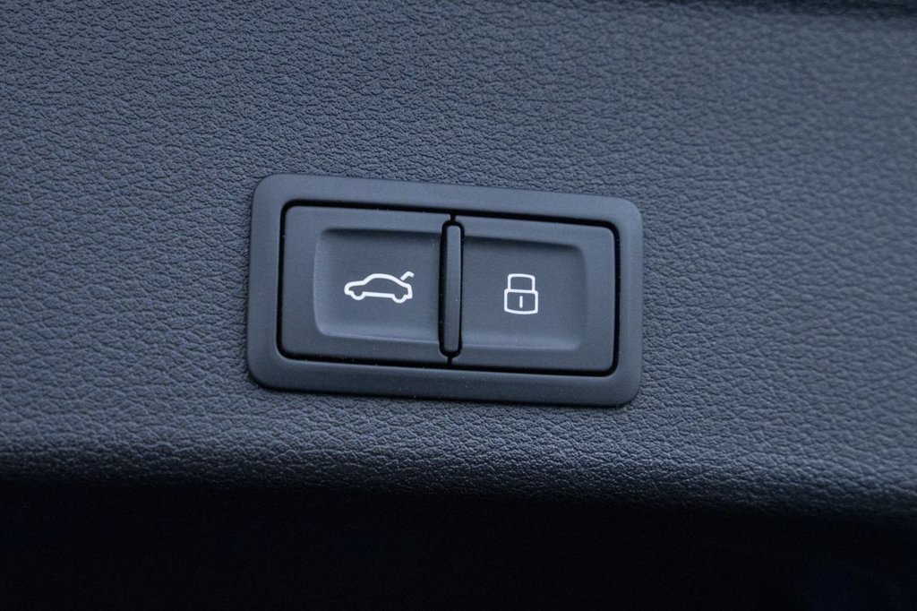 Used Audi RS4 2018 for sale - 77288288: Photo 38