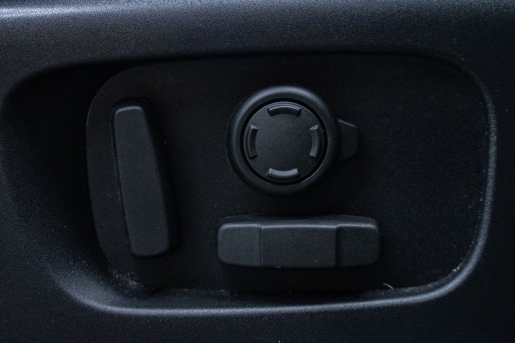 Used Land Rover Discovery 2017 for sale - 76686012: Photo 17