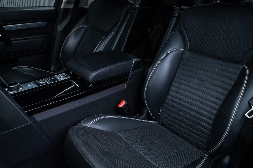 Used Land Rover Discovery 2017 for sale - 76686012: Photo 35