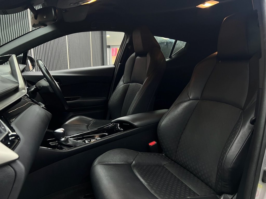 Used Toyota C-HR 2019 for sale - 76454180: Photo 11