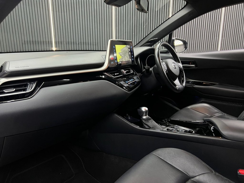 Used Toyota C-HR 2019 for sale - 76454180: Photo 12