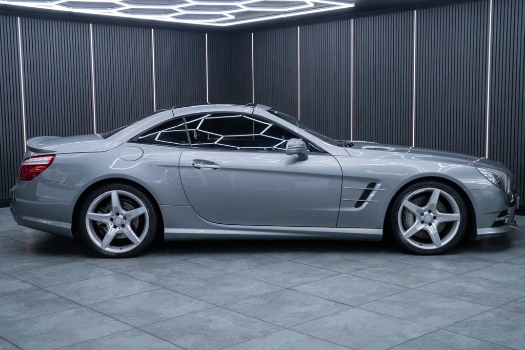Used Mercedes-Benz SL 2013 for sale - 77669070: Photo 12
