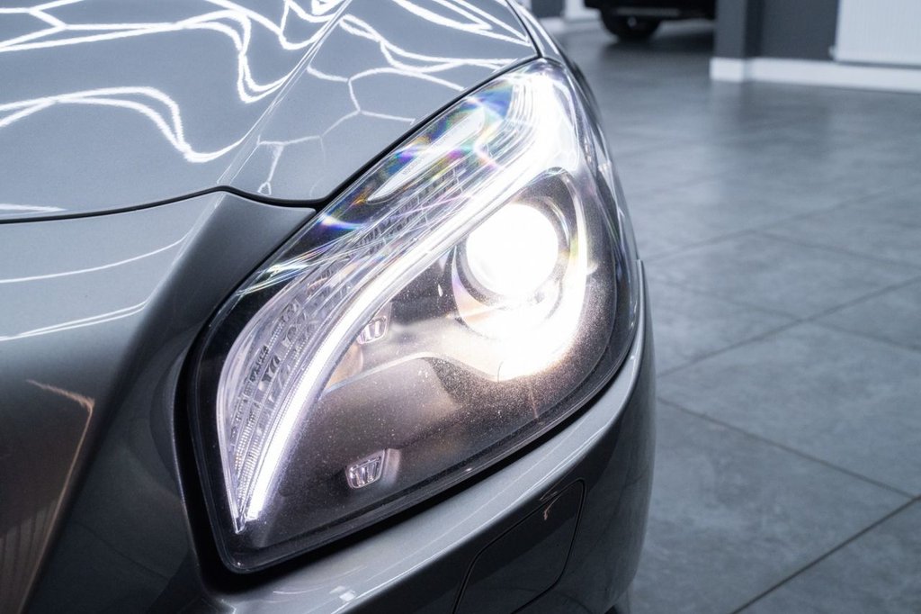 Used Mercedes-Benz SL 2013 for sale - 77669070: Photo 5