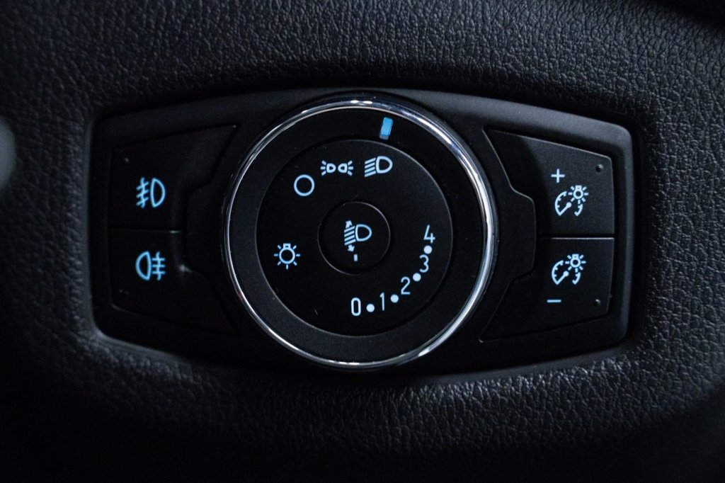 Used Ford Tourneo Connect 2014 for sale - 77394797: Photo 16