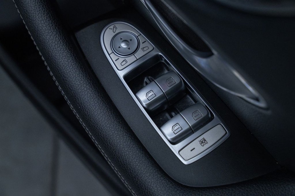 Used Mercedes-Benz E-Class 2022 for sale - 76048320: Photo 18