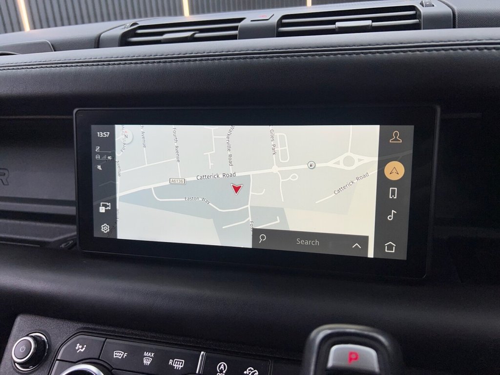 Used Land Rover Defender 2021 for sale - 77096391: Photo 25