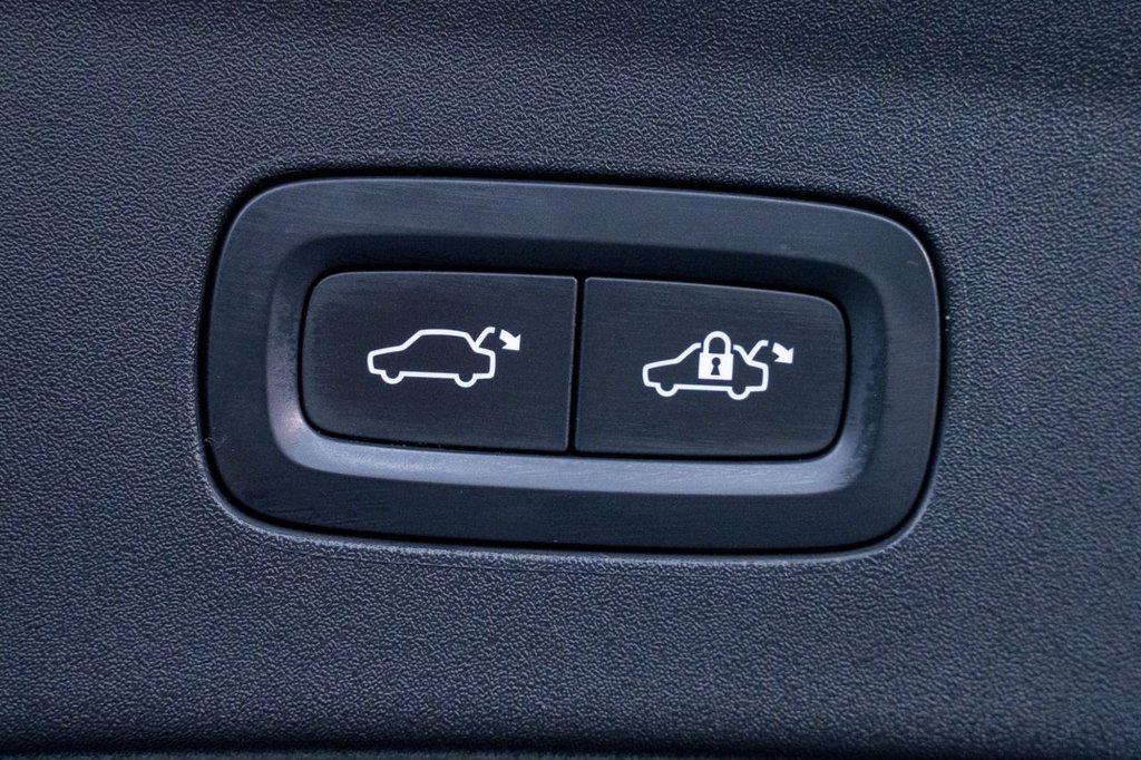 Used Polestar Polestar 2 2023 for sale - 77795000: Photo 32