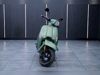 Used Lambretta V50 Special 2024 for sale - bike-78358109: Photo