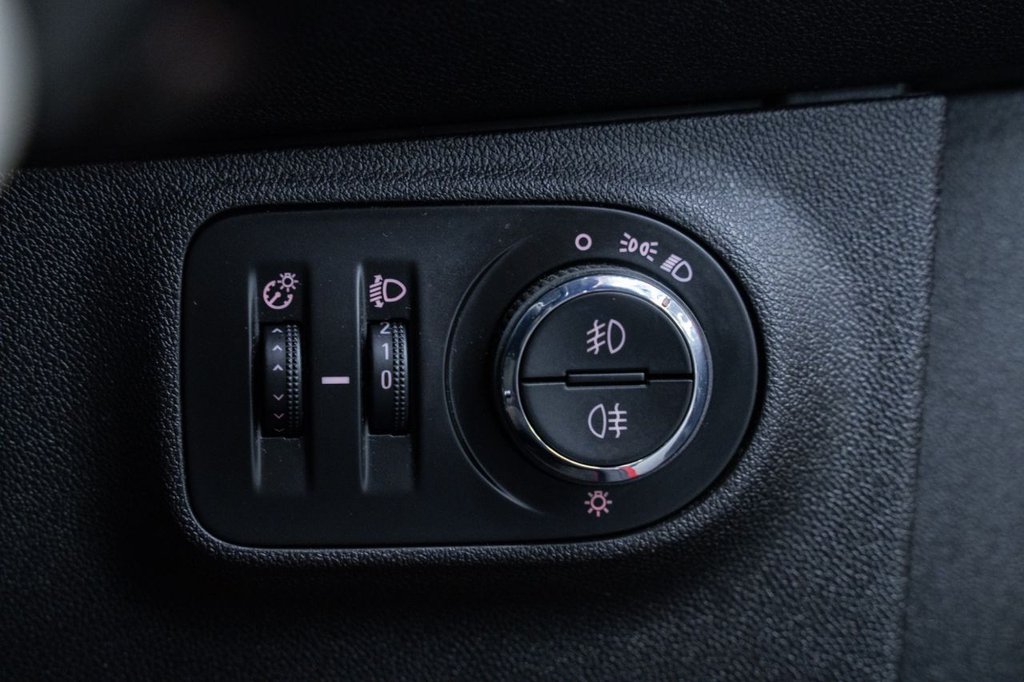 Used Vauxhall Corsa 2017 for sale - 77703561: Photo 16