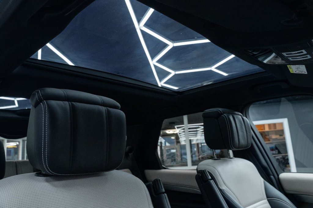 Used Land Rover Discovery 2023 for sale - 76784034: Photo 16