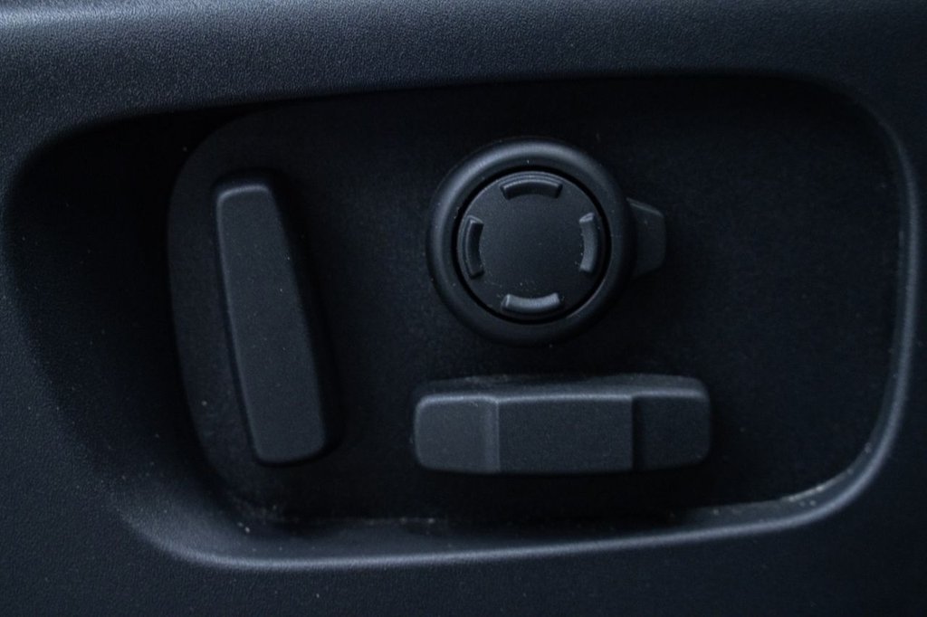 Used Land Rover Discovery 2023 for sale - 76784034: Photo 17