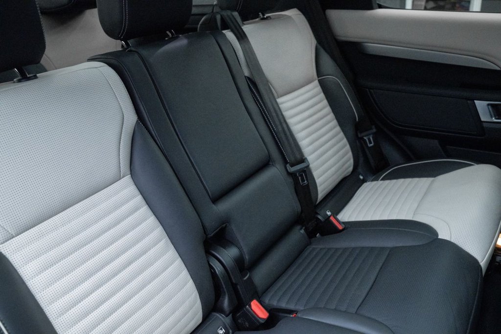 Used Land Rover Discovery 2023 for sale - 76784034: Photo 41