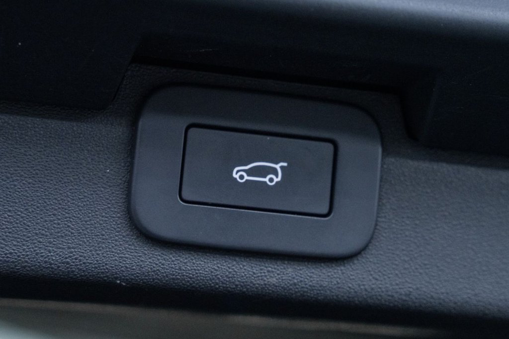 Used Land Rover Discovery 2023 for sale - 76784034: Photo 47