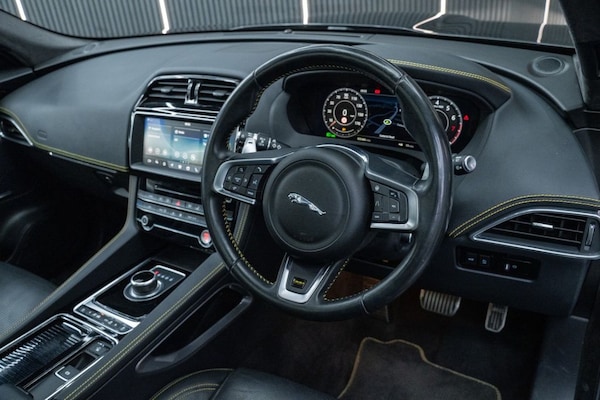 Used Jaguar F-Pace 2019 for sale - 76132705: Photo 12