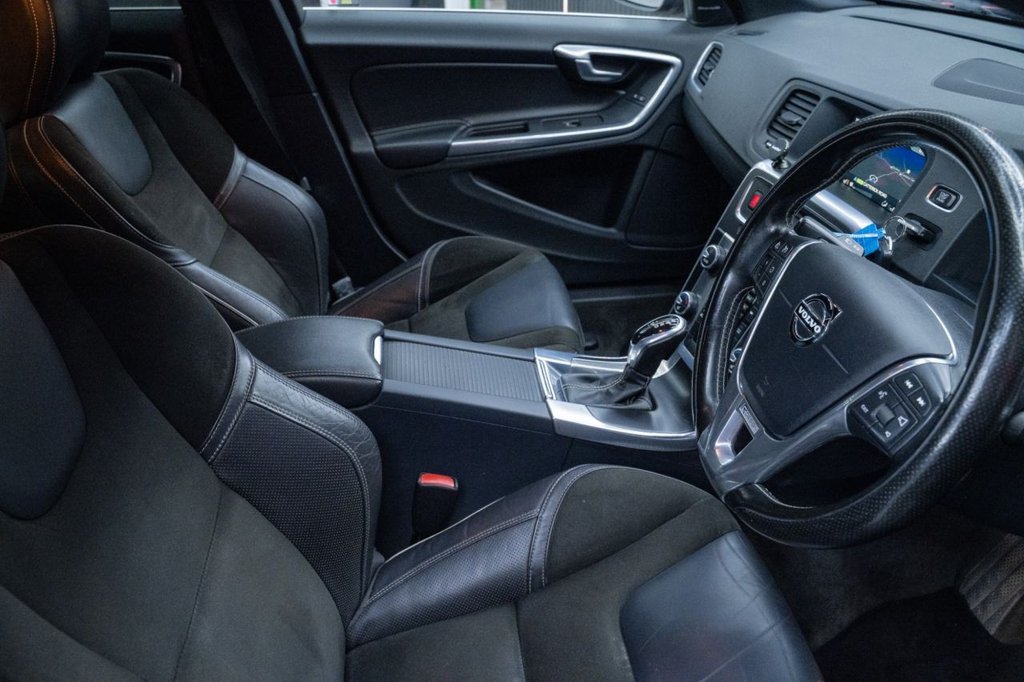 Used Volvo V60 2015 for sale - 77849451: Photo 14