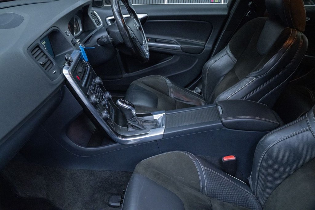 Used Volvo V60 2015 for sale - 77849451: Photo 29