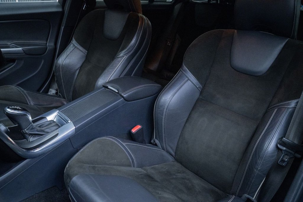 Used Volvo V60 2015 for sale - 77849451: Photo 30