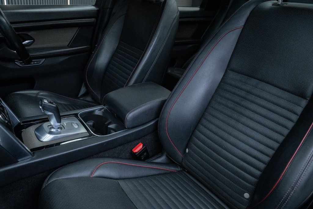 Used Land Rover Discovery Sport 2020 for sale - 76604532: Photo 32