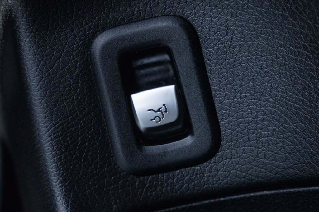 Used Mercedes-Benz GLC 2017 for sale - 76698252: Photo 20