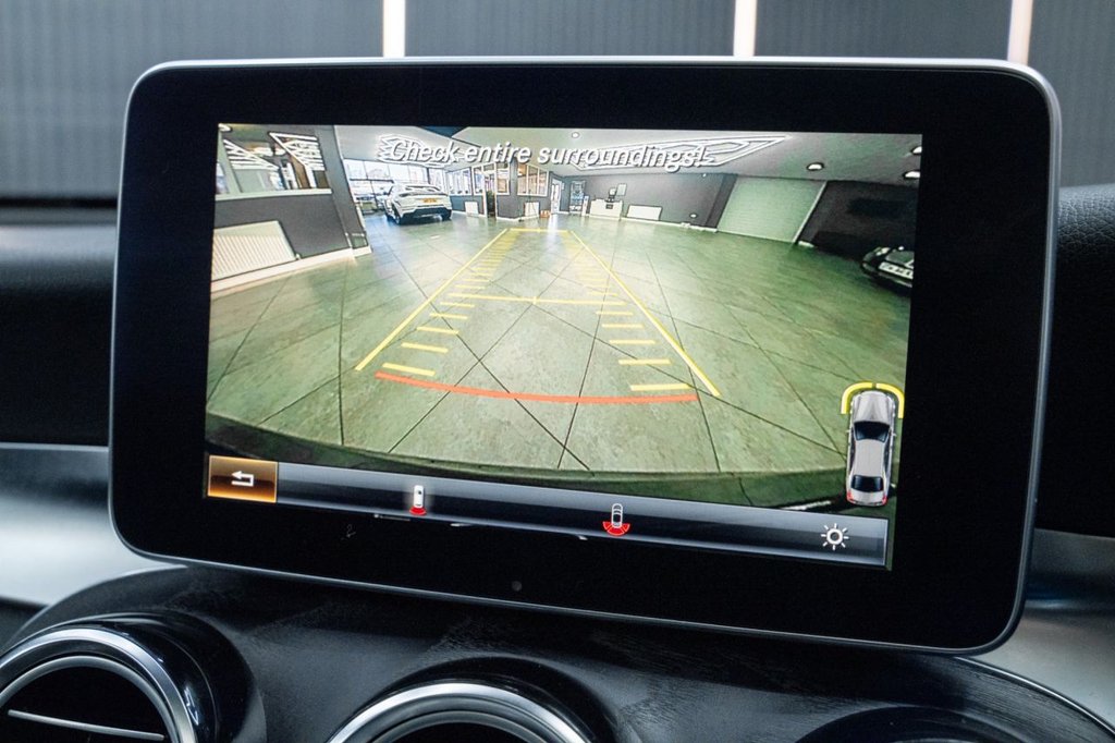 Used Mercedes-Benz GLC 2017 for sale - 76698252: Photo 32