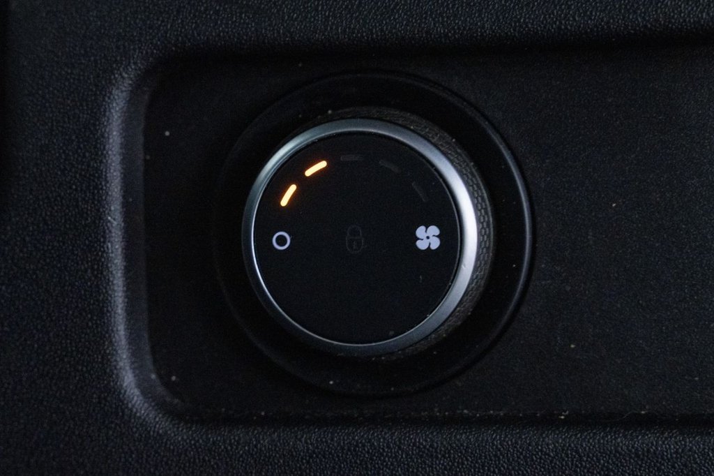 Used Land Rover Discovery Sport 2017 for sale - 77571445: Photo 42