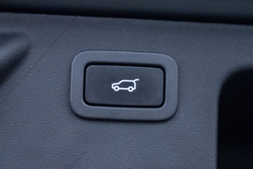 Used Land Rover Discovery Sport 2017 for sale - 77571445: Photo 43