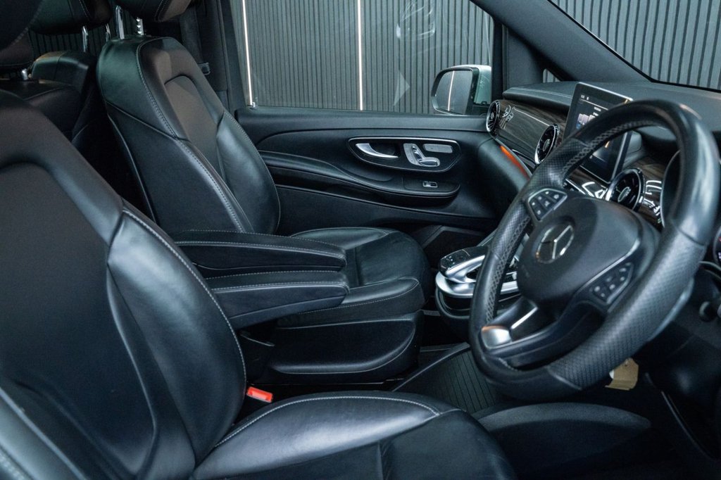 Used Mercedes-Benz V-Class 2021 for sale - 76986355: Photo 11