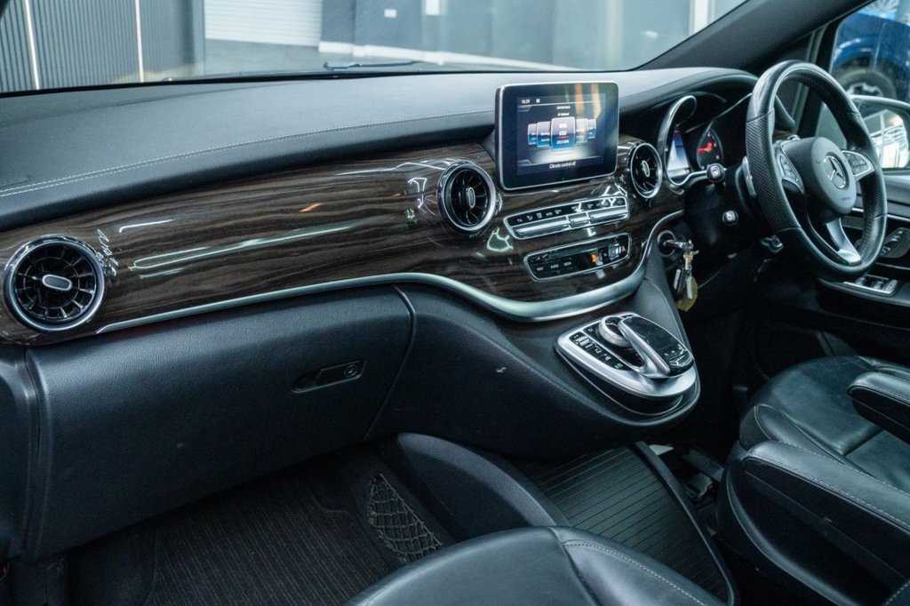 Used Mercedes-Benz V-Class 2021 for sale - 76986355: Photo 17