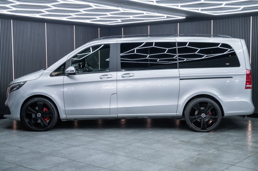 Used Mercedes-Benz V-Class 2021 for sale - 76986355: Photo 4