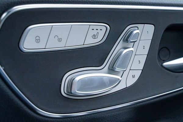 Used Mercedes-Benz V-Class 2021 for sale - 74607121: Photo 13