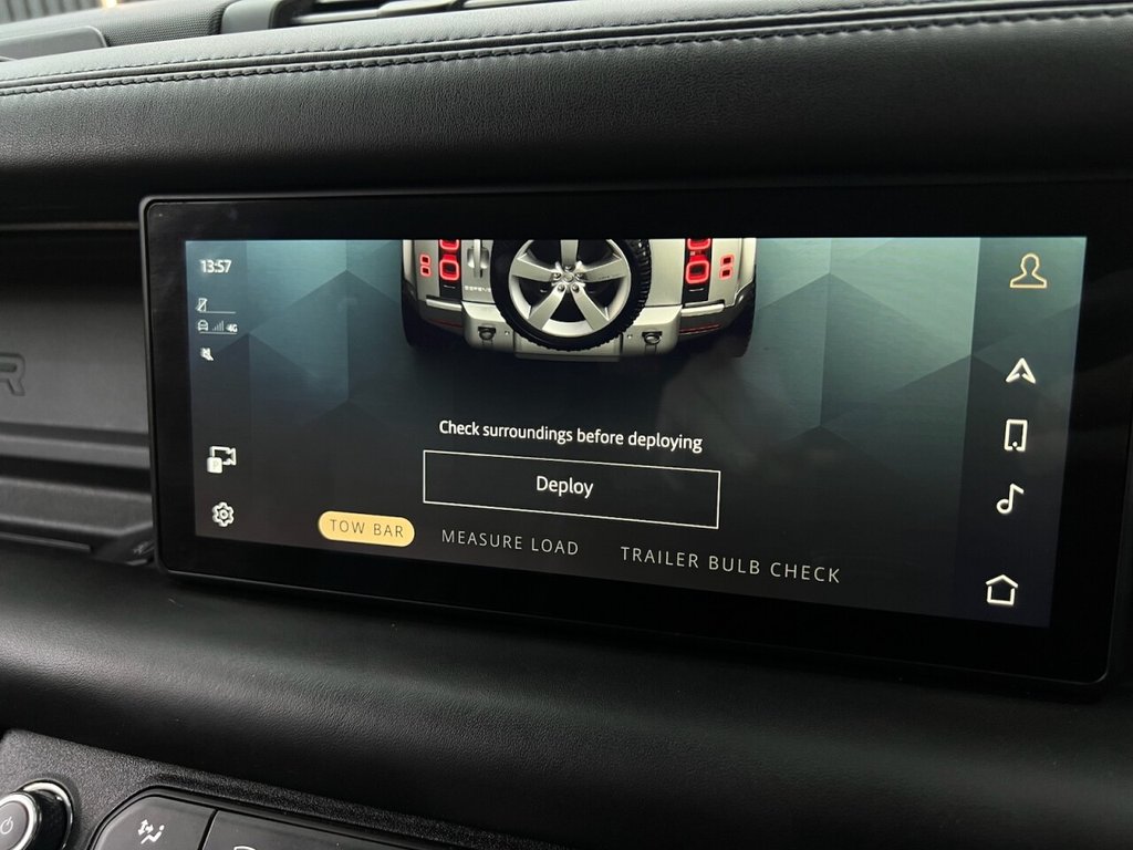 Used Land Rover Defender 2021 for sale - 76454656: Photo 26